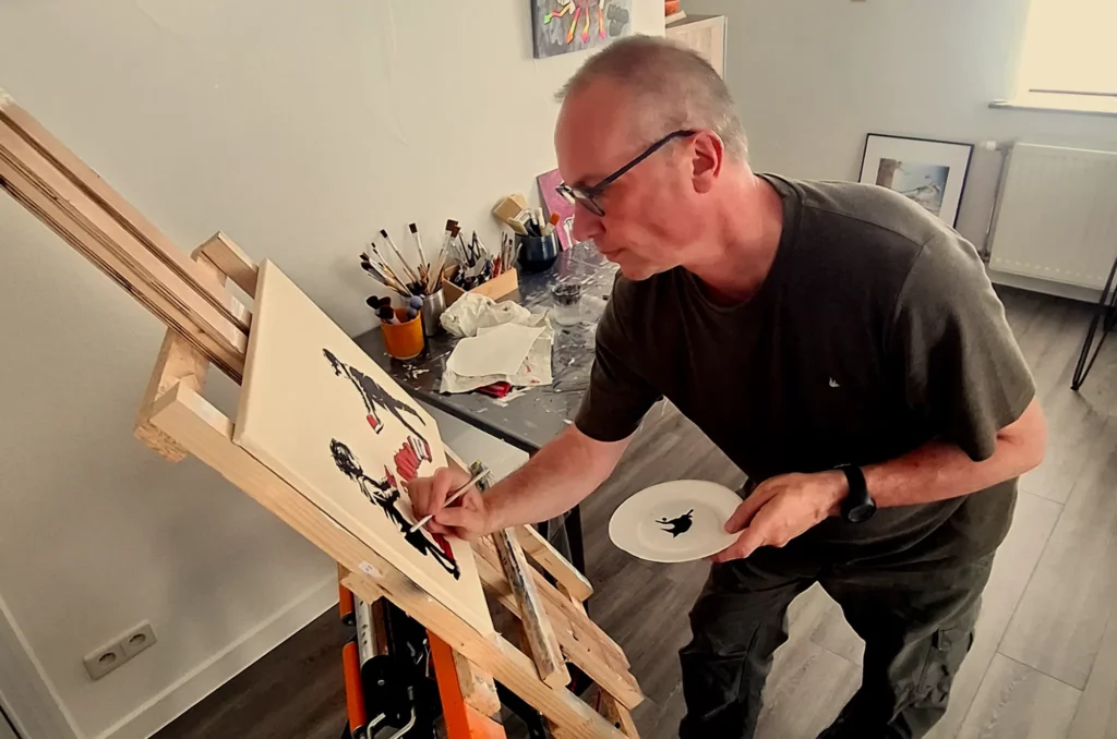 Ward Reekmans aan het werk in atelier